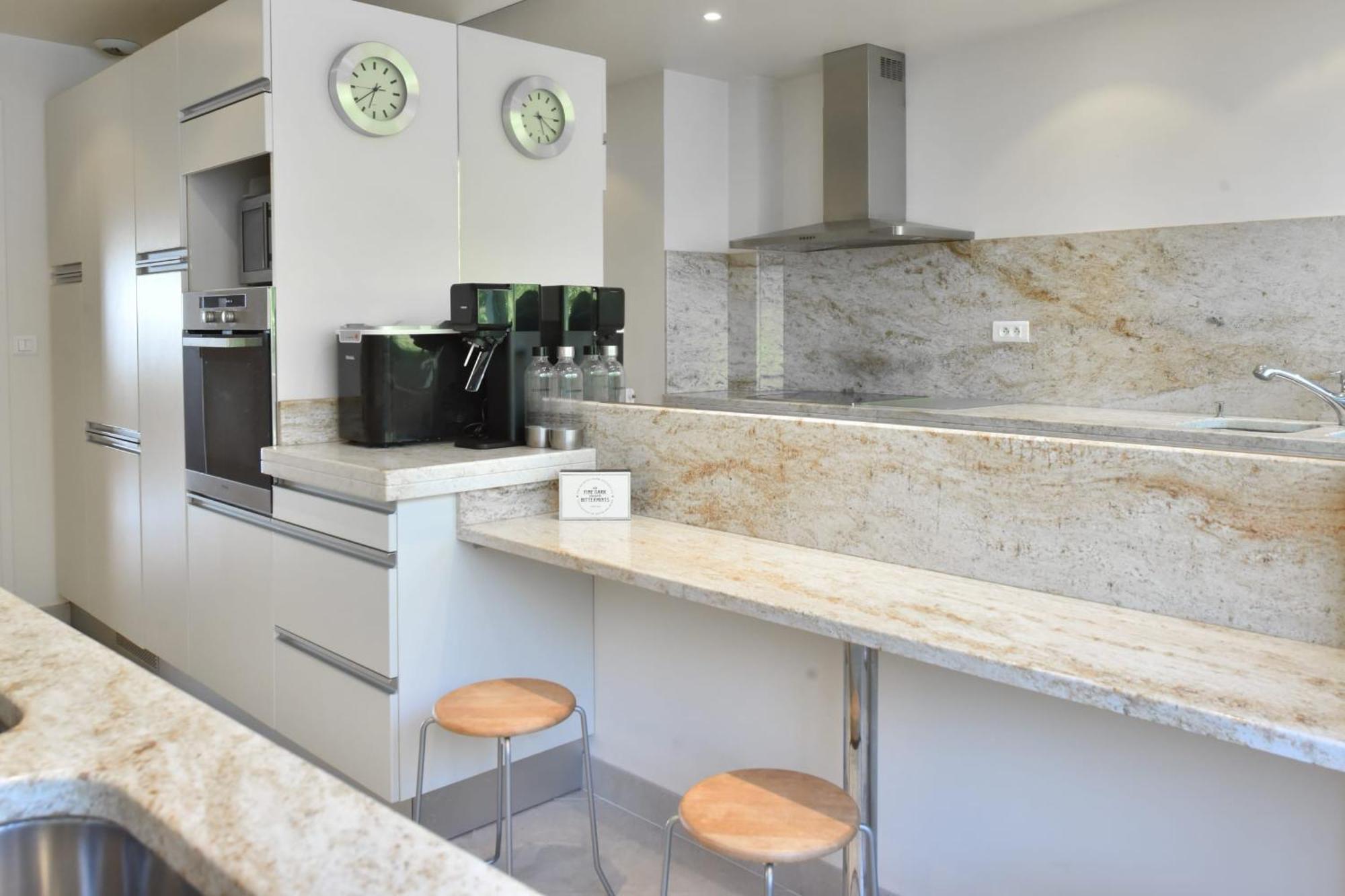 Close To Downtown Cannes Swimming Pool And Sea View Exterior photo